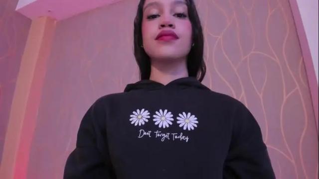 Image 2 of lisawhisper Stream on Chaturbate on 6 months ago