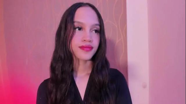 Image 4 of lisawhisper Stream on Chaturbate on 4 months ago