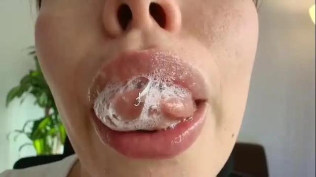 Image 2 of lisbet_21x Stream on Chaturbate on 4 months ago