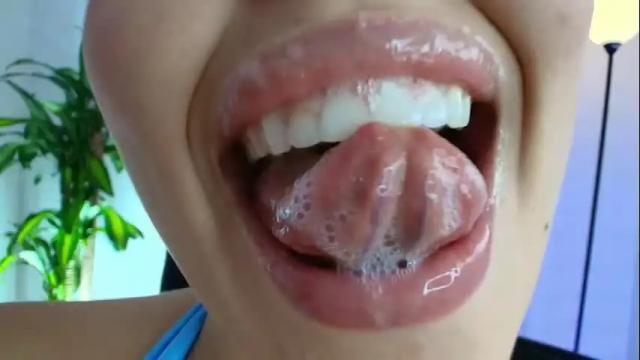 Image 2 of lisbet_21x Stream on Chaturbate on 3 months ago