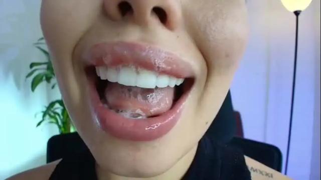 Image 4 of lisbet_21x Stream on Chaturbate on 3 months ago