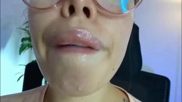 Image 11 of lisbet_21x Stream on Chaturbate on 2 months ago