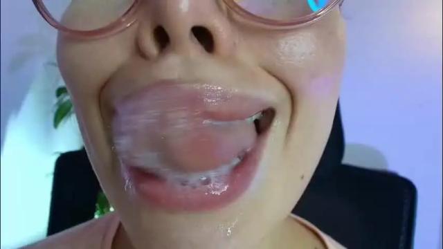 Image 12 of lisbet_21x Stream on Chaturbate on 2 months ago