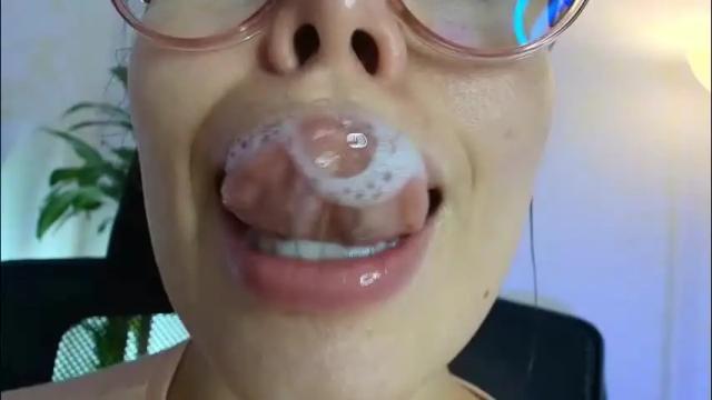 Image 7 of lisbet_21x Stream on Chaturbate on 2 months ago