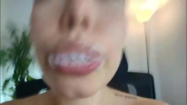 Image 4 of lisbet_21x Stream on Chaturbate on 2 months ago