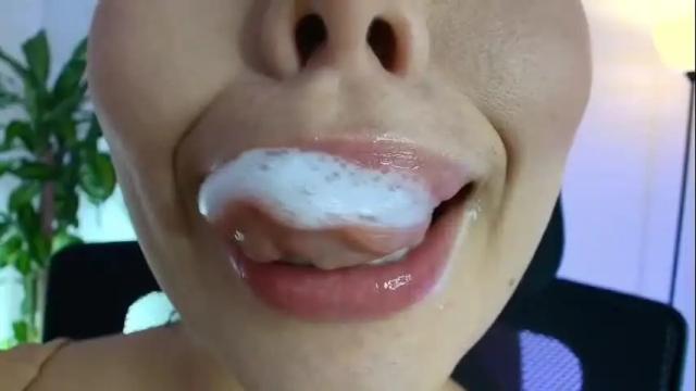 Image 12 of lisbet_21x Stream on Chaturbate on 2 months ago