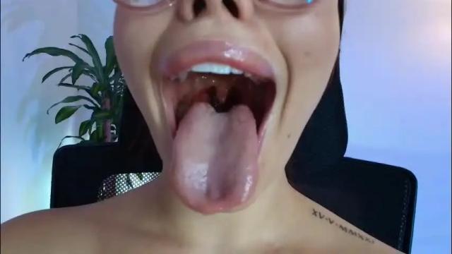 Thumbnail 3, lisbet_21x's Stream at Chaturbate, 2 months ago