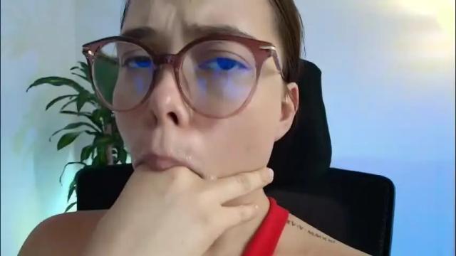 Image 7 of lisbet_21x Stream on Chaturbate on 1 month ago