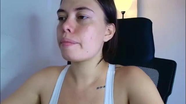 Image 12 of lisbet_21x Stream on Chaturbate on 1 month ago