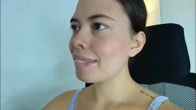 Image 7 of lisbet_21x Stream on Chaturbate on 1 month ago