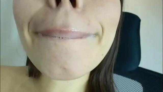 Image 3 of lisbet_21x Stream on Chaturbate on 1 month ago