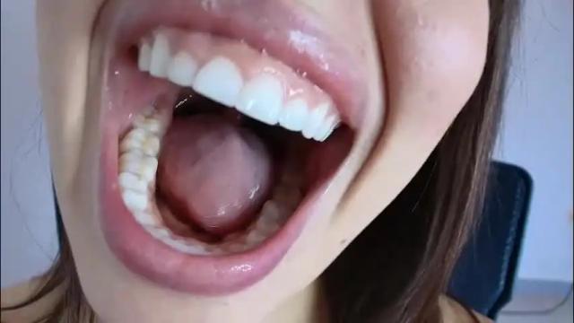 Image 7 of lisbet_21x Stream on Chaturbate on 1 month ago