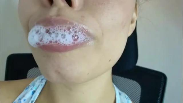 Image 7 of lisbet_21x Stream on Chaturbate on 1 month ago
