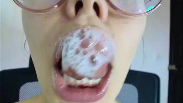 Image 6 of lisbet_21x Stream on Chaturbate on 1 month ago