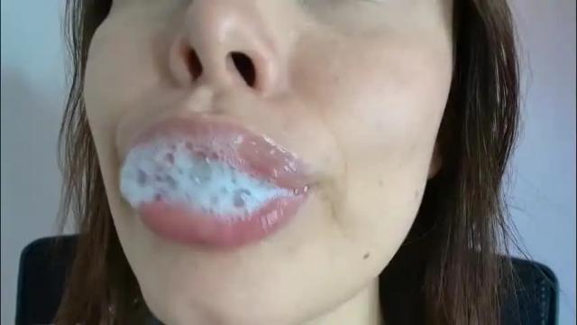 Image 3 of lisbet_21x Stream on Chaturbate on 1 month ago