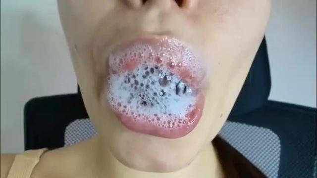 Image 2 of lisbet_21x Stream on Chaturbate on 22 days ago
