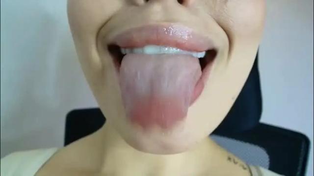 Image 2 of lisbet_21x Stream on Chaturbate on 1 day ago