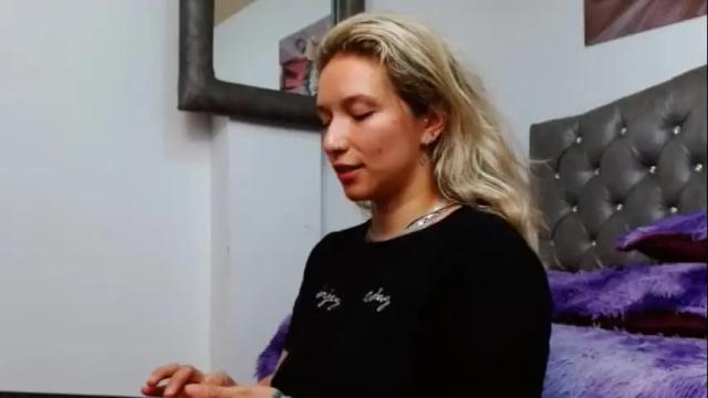 Image 7 of liseth_f00x Stream on Chaturbate on 4 months ago