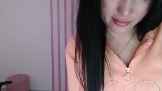 Image 2 of liseth_rodrigurez Stream on Chaturbate on 18 months ago