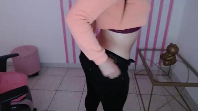 Image 3 of liseth_rodrigurez Stream on Chaturbate on 18 months ago