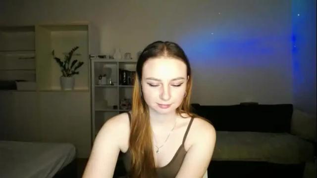 Image 3 of lisevans Stream on Chaturbate on 6 months ago