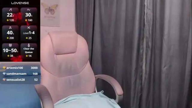 Image 2 of liss_black Stream on Chaturbate on 1 month ago