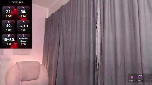 Image 12 of liss_black Stream on Chaturbate on 1 month ago