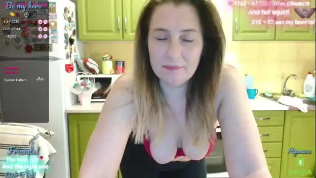 Image 2 of lissa_charmingmilf Stream on Chaturbate on 2 months ago