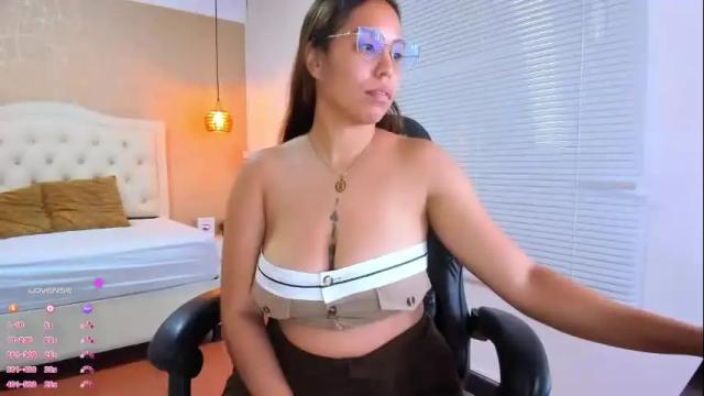 Image 8 of lissa_jhonsoon Stream on Chaturbate on 1 month ago