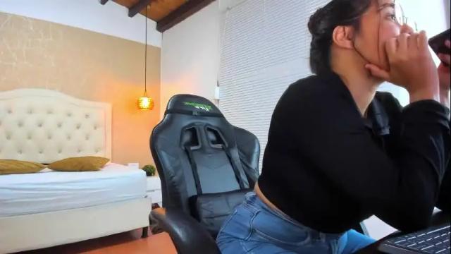 Image 11 of lissa_jhonsoon Stream on Chaturbate on 1 month ago