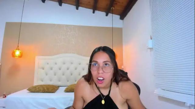 Image 10 of lissa_jhonsoon Stream on Chaturbate on 24 days ago
