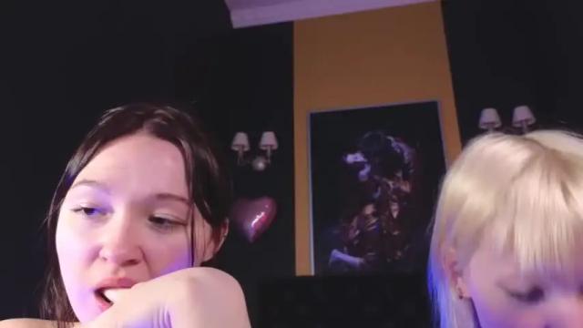 Image 11 of lissa_kissy Stream on Chaturbate on 14 months ago
