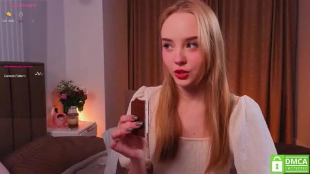 Image 4 of lissa_meooow Stream on Chaturbate on 13 months ago