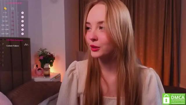 Image 9 of lissa_meooow Stream on Chaturbate on 13 months ago