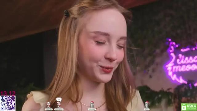 Image 2 of lissa_meooow Stream on Chaturbate on 1 month ago