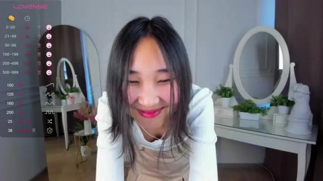 Image 2 of lissa_mur Stream on Chaturbate on 16 months ago