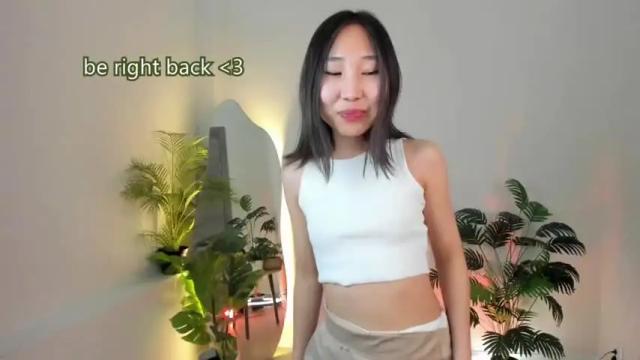 Image 2 of lissa_mur Stream on Chaturbate on 15 months ago