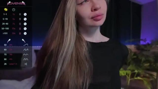 Image 2 of lissa_rose Stream on Chaturbate on 13 months ago