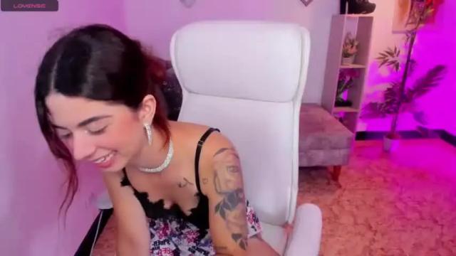 Image 8 of lissaa_rosse Stream on Chaturbate on 17 months ago