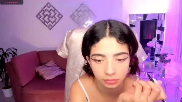 Image 8 of lissaa_rosse Stream on Chaturbate on 16 months ago