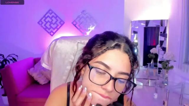 Image 7 of lissaa_rosse Stream on Chaturbate on 15 months ago