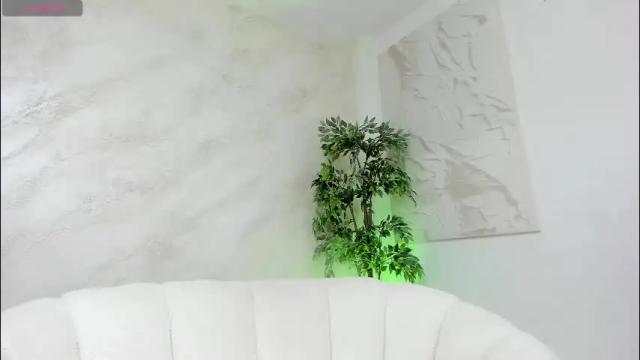 Image 2 of lissababe11 Stream on Chaturbate on 1 month ago