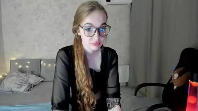 Image 3 of lissacain Stream on Chaturbate on 4 months ago