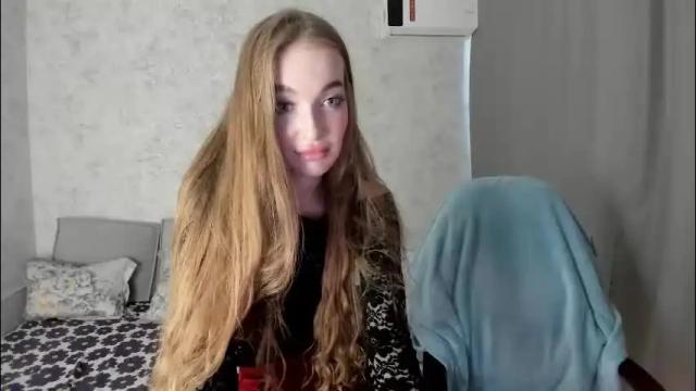 Image 12 of lissacain Stream on Chaturbate on 3 months ago