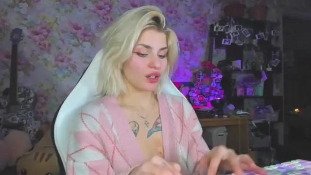 Image 4 of lissakss Stream on Chaturbate on 15 months ago