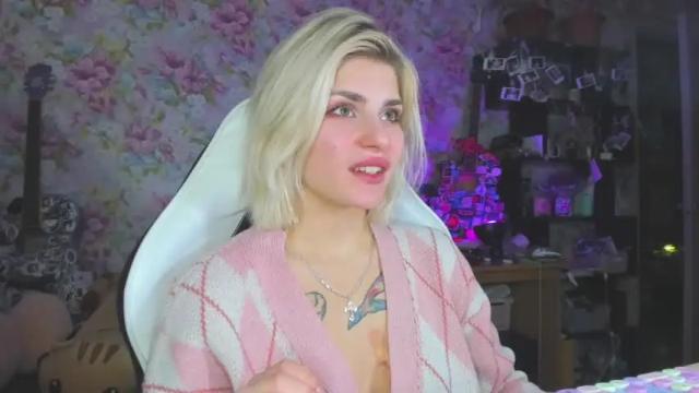 Image 8 of lissakss Stream on Chaturbate on 15 months ago