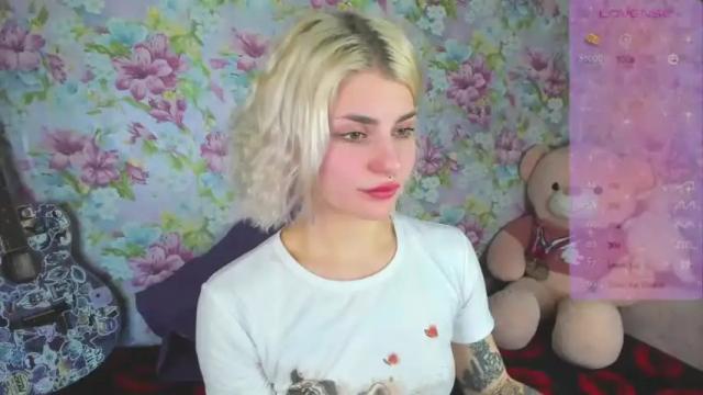 Image 4 of lissakss Stream on Chaturbate on 12 months ago