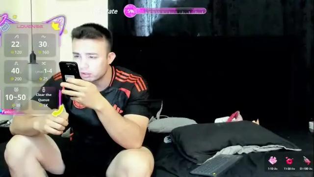 Image 8 of lissandthor Stream on Chaturbate on 8 days ago