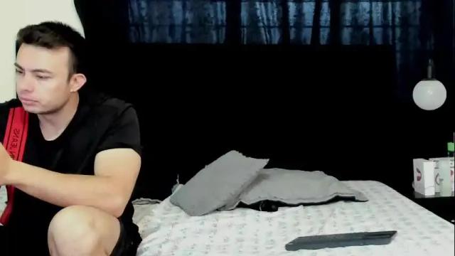 Image 12 of lissandthor Stream on Chaturbate on 2 months ago