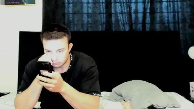 Image 10 of lissandthor Stream on Chaturbate on 2 months ago
